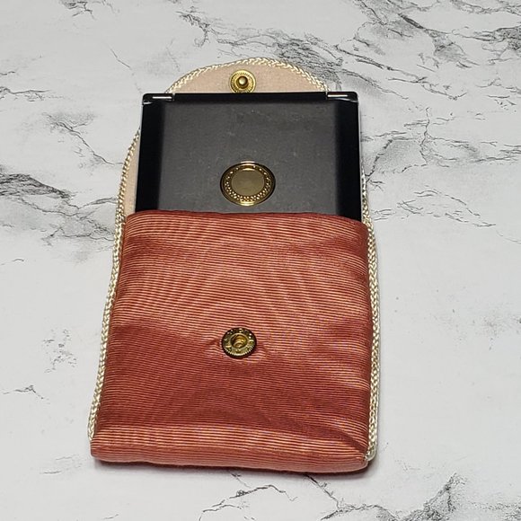 Dual Mirror Compact with Silk Case Hong Kong (Vintage) - Picture 7 of 7